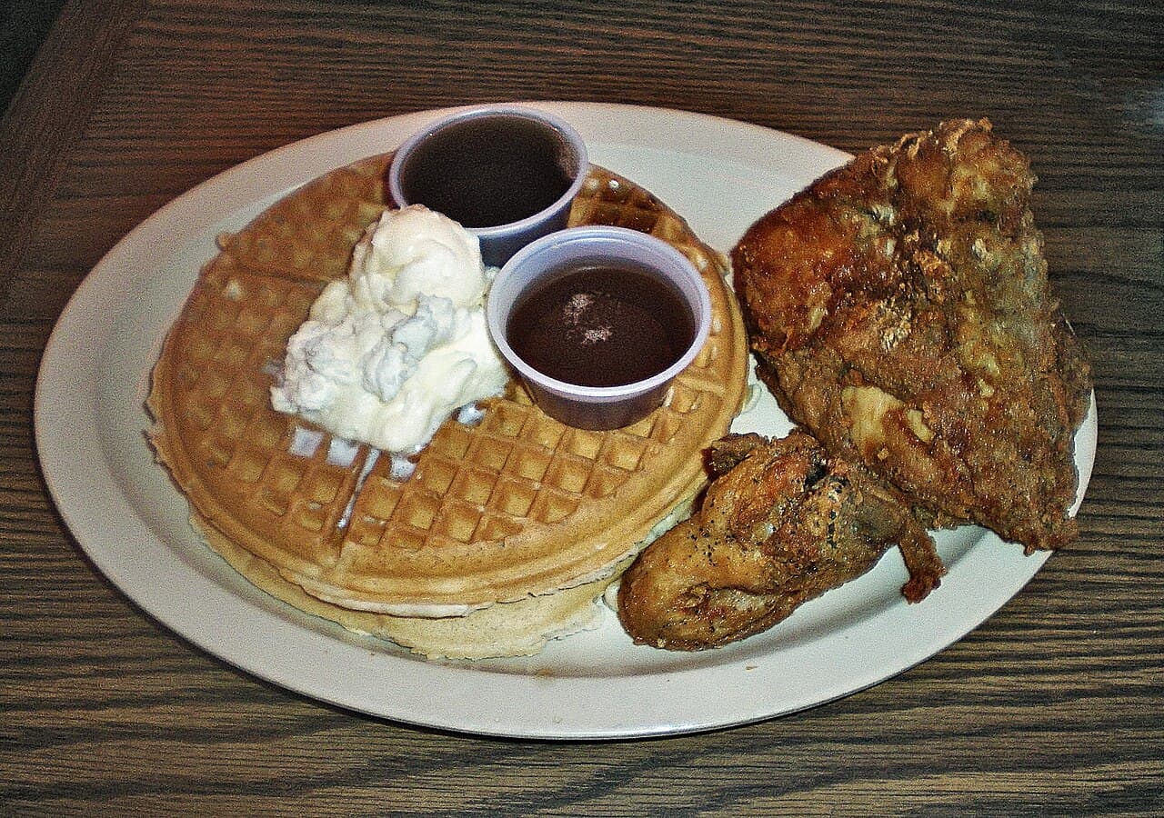 Roscoe's House of Chicken 'N Waffles — Waffles and Chicken from Roscoe's on Pico Boulevard, Los Angeles
Roscoe's on Pico Boulevard, Los Angeles